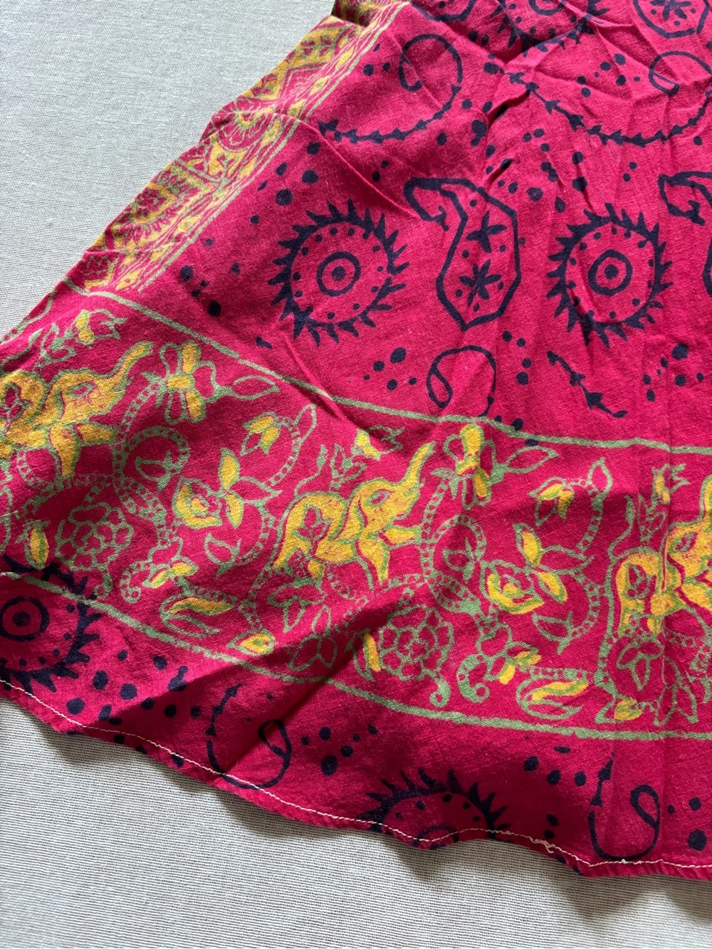 Vintage violet Indian bohemian batik midi wrap skirt. - Picture 4 of 12